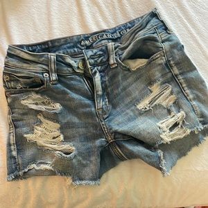 American Eagle mid rise shorts